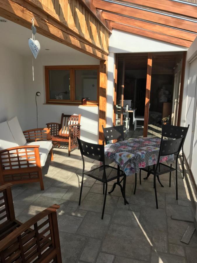 La Maison Rouge 奥斯泰姆 外观 照片
